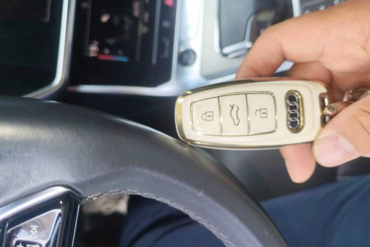 Used Audi A6L 2023 40 TFSI Luxury Prestige Edition Vehicle Key