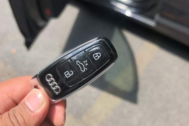 Used Audi A6L 2023 45 TFSI Prestige Dynamic Edition Vehicle Key