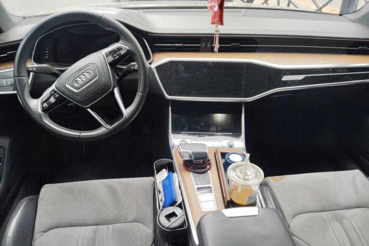 Used Audi A6L 2023 45 TFSI quattro Prestige Dynamic Edition Center Console