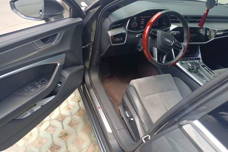 Used Audi A6L 2023 40 TFSI Luxury Dynamic Model Driver Seat