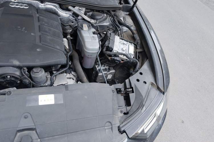 Used Audi A6L 2023 45 TFSI quattro Prestige Dynamic Edition Engine Bay Left