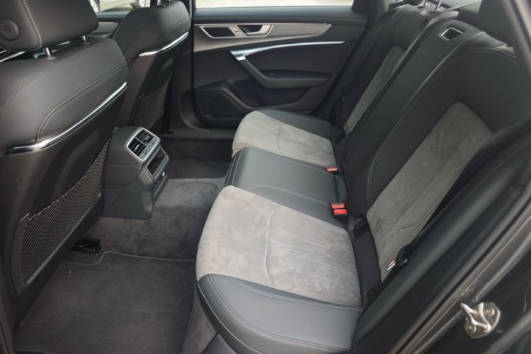 Used Audi A6L 2023 Revised 40 TFSI Luxury Dynamic Edition Interior 6