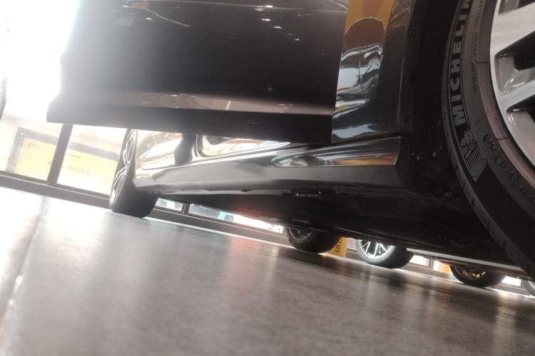 Used Audi A6L 2023 45 TFSI Prestige Dynamic Edition Right Side Sill