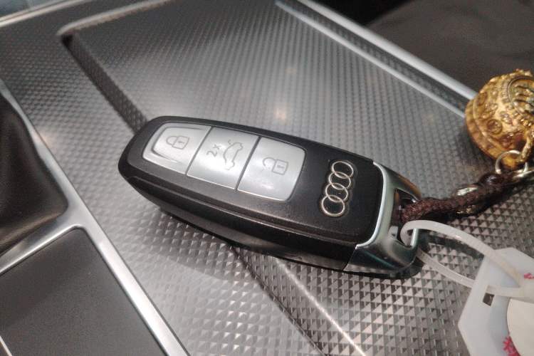 Used Audi A6L 2023 45 TFSI Prestige Dynamic Edition Vehicle Key