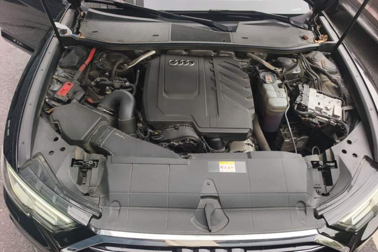 Used Audi A6L 2023 Revised Edition 45 TFSI quattro Prestige Dynamic Version Engine Bay