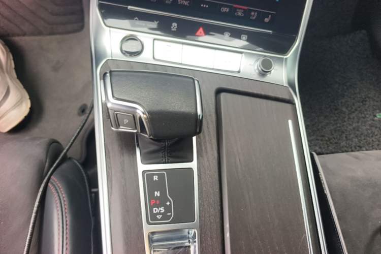 Used Audi A6L 2023 Revised Edition 45 TFSI quattro Prestige Dynamic Version Gear Lever