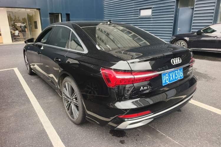 Used Audi A6L 2023 Revised Edition 45 TFSI quattro Prestige Dynamic Version Rear Left 45 Deg