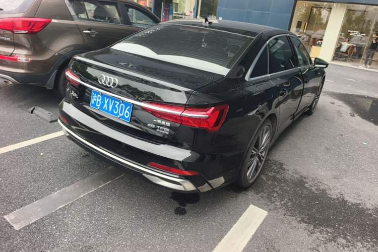 Used Audi A6L 2023 Revised Edition 45 TFSI quattro Prestige Dynamic Version Rear Right 45 Deg