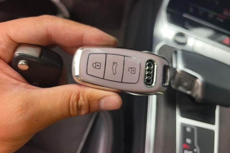 Used Audi A6L 2023 Revised Edition 45 TFSI quattro Prestige Dynamic Version Vehicle Key