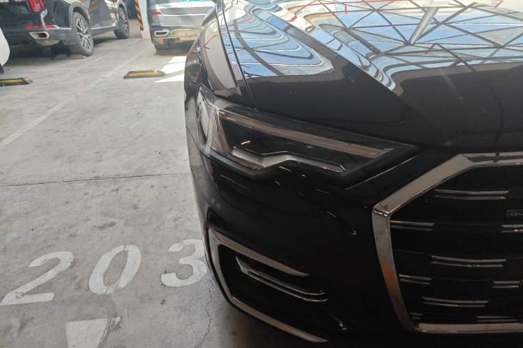 Used Audi A6L 2023 45 TFSI quattro Prestige Dynamic Edition Right Front Headlight