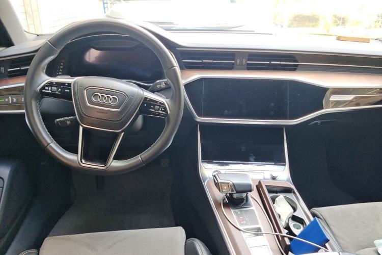 Used Audi A6L 2023 45 TFSI quattro Prestige Elegant Edition Center Console