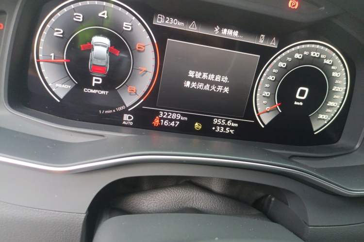 Used Audi A6L 2023 40 TFSI Luxury Dynamic Model Odometer Close Up