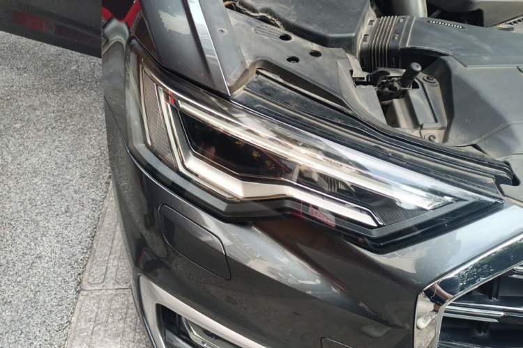 Used Audi A6L 2023 40 TFSI Luxury Dynamic Model Right Front Headlight