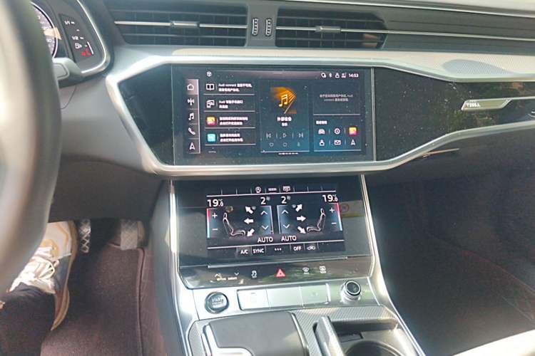 Used Audi A6L 2024 45 TFSI Prestige Dynamic Edition Audio And AC Panel