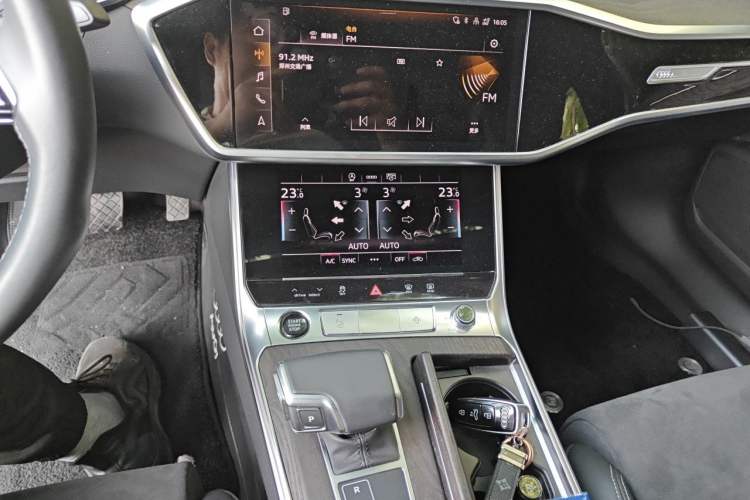 Used Audi A6L 2024 45 TFSI Prestige Dynamic Edition Audio And AC Panel