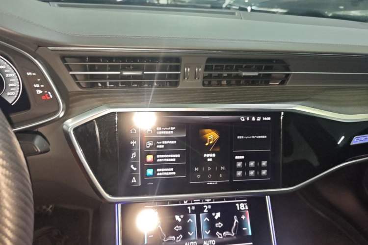 Used Audi A6L 2024 45 TFSI quattro Prestige Dynamic Edition Audio And AC Panel