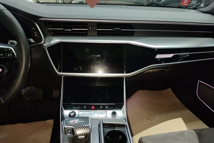 Used Audi A6L 2024 40 TFSI Luxury Dynamic Edition Audio And AC Panel
