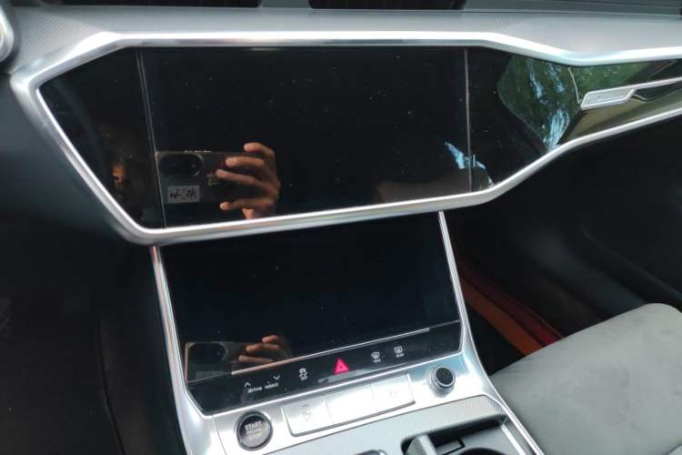Used Audi A6L 2024 40 TFSI Luxury Dynamic Edition Audio And AC Panel