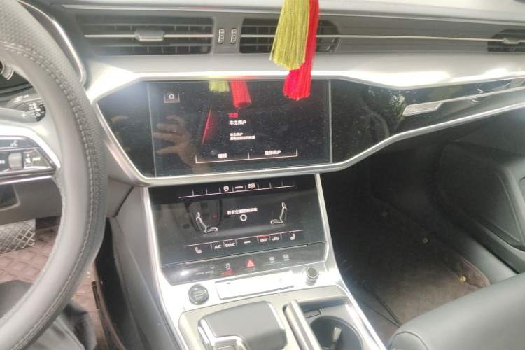 Used Audi A6L 2024 45 TFSI Prestige Elegant Edition Audio And AC Panel