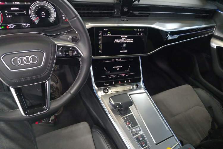 Used Audi A6L 2024 45 TFSI Prestige Dynamic Edition Audio And AC Panel