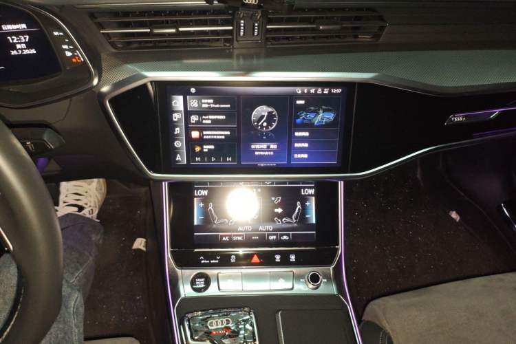 Used Audi A6L 2024 40 TFSI Luxury Dynamic Edition Audio And AC Panel