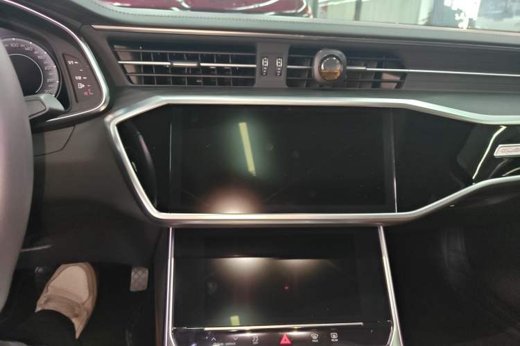 Used Audi A6L 2024 45 TFSI quattro Prestige Dynamic Edition Audio And AC Panel