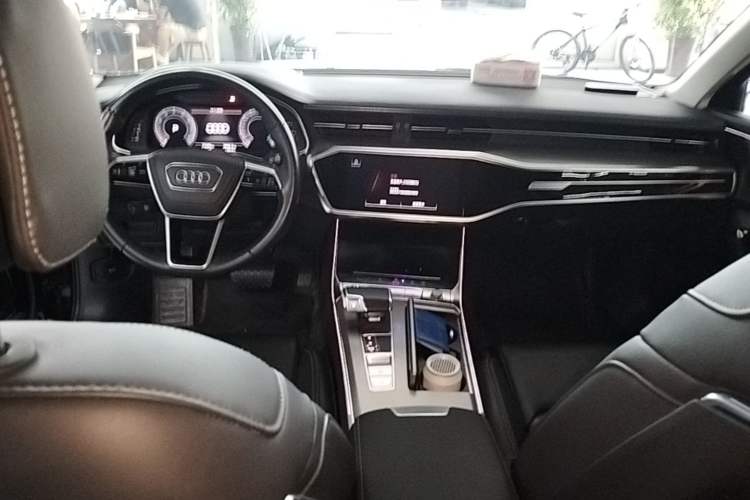 Used Audi A6L 2024 45 TFSI Prestige Dynamic Edition Center Console