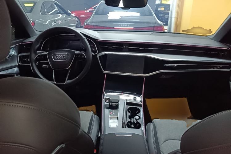Used Audi A6L 2024 45 TFSI Prestige Dynamic Edition Center Console