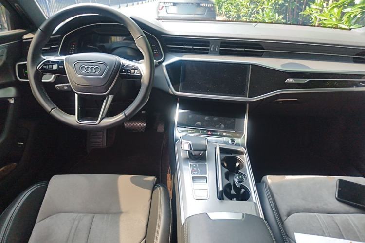 Used Audi A6L 2024 45 TFSI Prestige Dynamic Edition Center Console