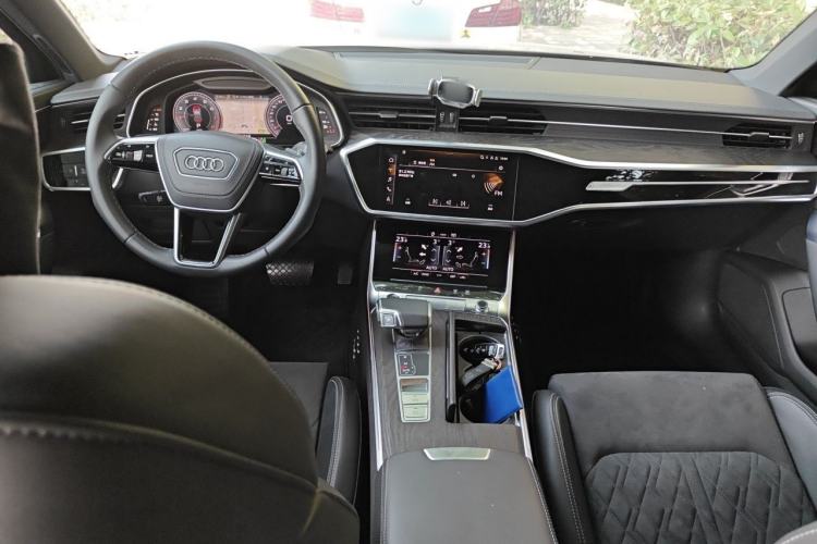 Used Audi A6L 2024 45 TFSI Prestige Dynamic Edition Center Console
