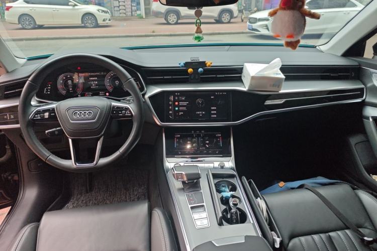 Used Audi A6L 2024 45 TFSI Prestige Dynamic Edition Center Console
