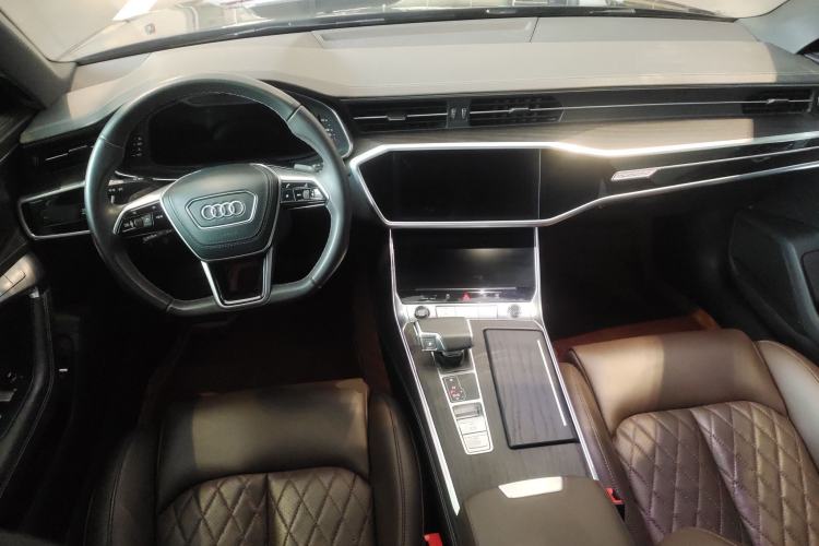 Used Audi A6L 2024 55 TFSI quattro Prestige Dynamic Edition Center Console