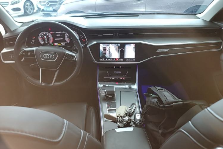 Used Audi A6L 2024 45 TFSI Prestige Dynamic Edition Center Console