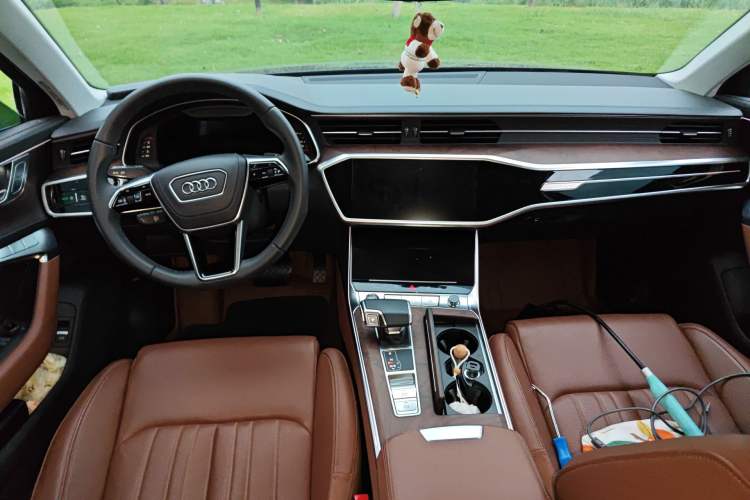 Used Audi A6L 2024 45 TFSI quattro Prestige Dynamic Edition Center Console
