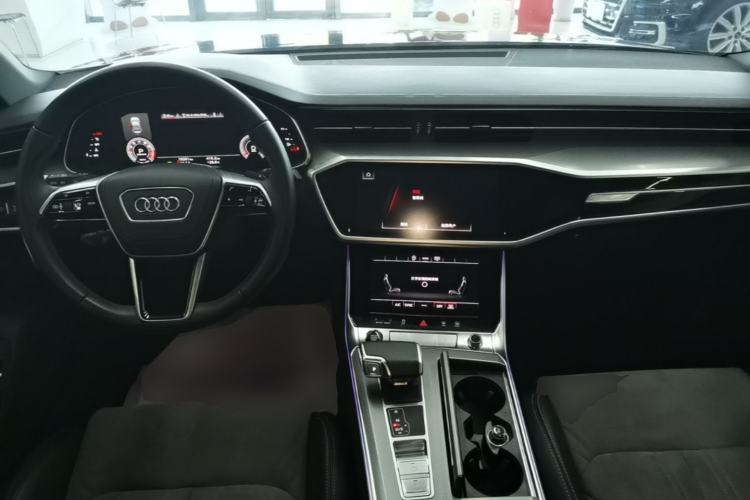 Used Audi A6L 2024 45 TFSI Prestige Dynamic Edition Center Console