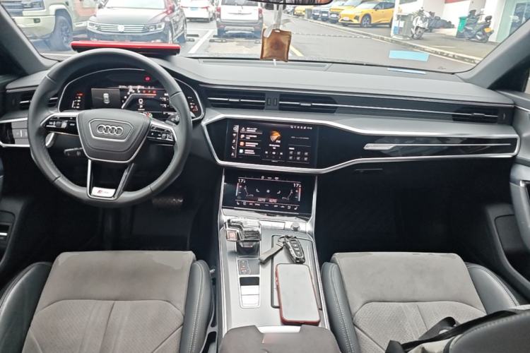 Used Audi A6L 2024 40 TFSI Luxury Dynamic Edition Center Console