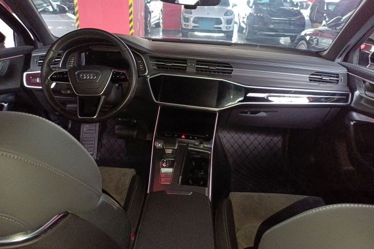 Used Audi A6L 2024 40 TFSI Luxury Dynamic Edition Center Console