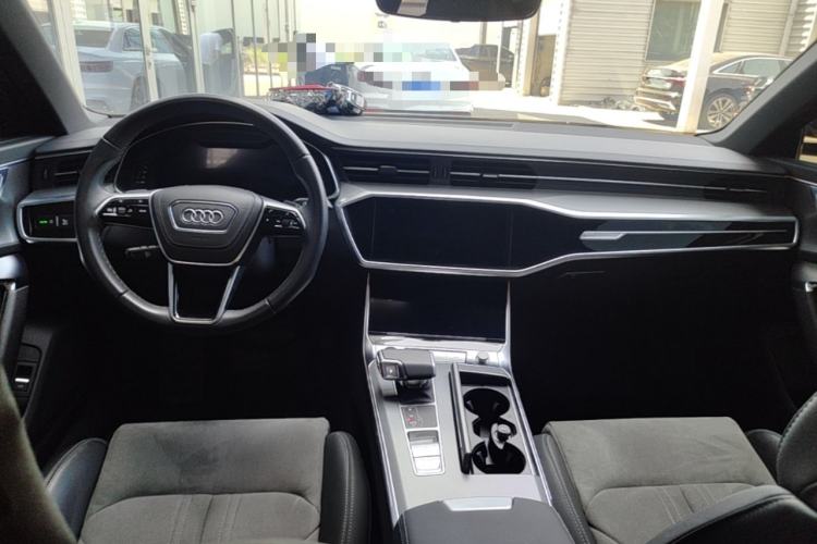 Used Audi A6L 2024 40 TFSI Luxury Dynamic Edition Center Console