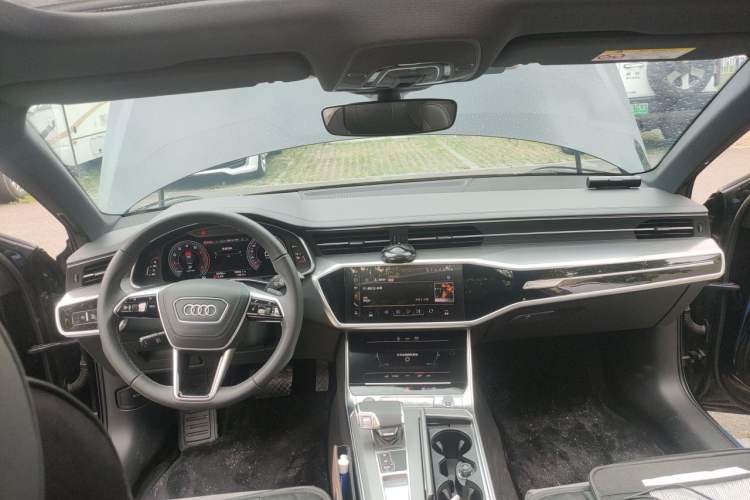 Used Audi A6L 2024 40 TFSI Luxury Dynamic Edition Center Console
