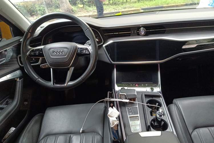 Used Audi A6L 2024 45 TFSI quattro Prestige Elegant Edition Center Console