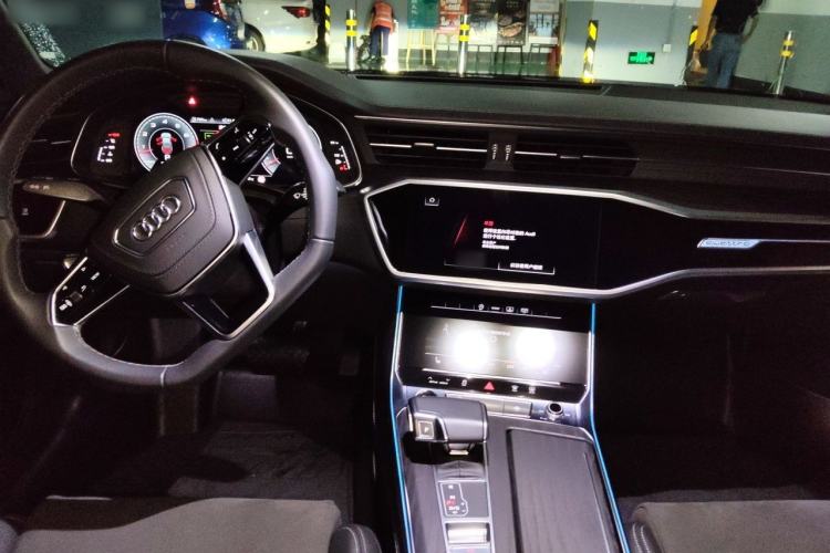 Used Audi A6L 2024 55 TFSI quattro Prestige Dynamic Edition Center Console