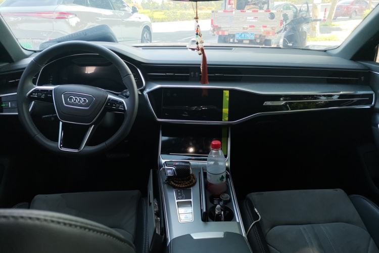 Used Audi A6L 2024 45 TFSI Prestige Dynamic Edition Center Console