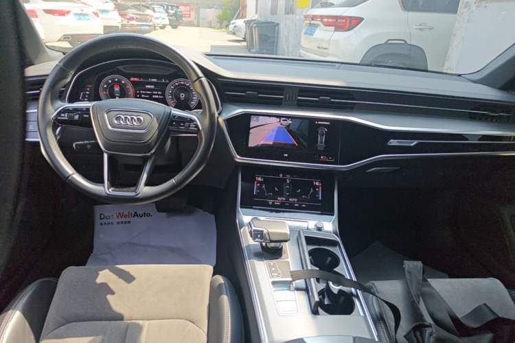 Used Audi A6L  Center Console