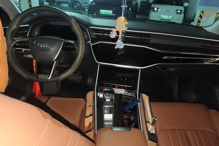 Used Audi A6L 2024 45 TFSI Prestige Dynamic Edition Center Console