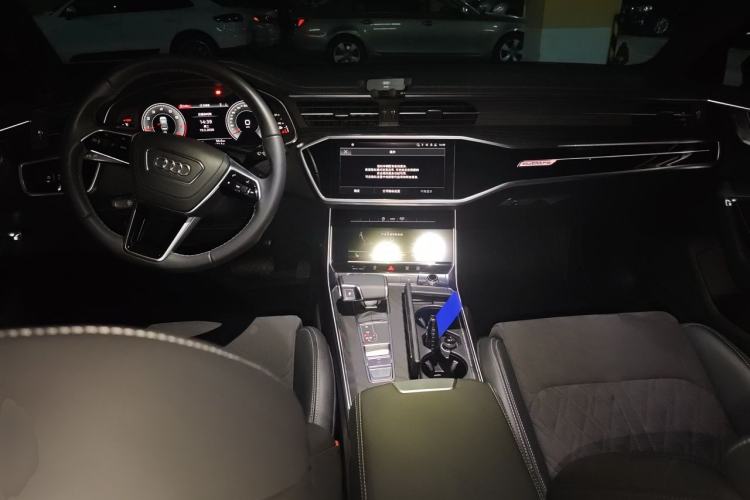 Used Audi A6L 2024 45 TFSI quattro Prestige Dynamic Edition Center Console