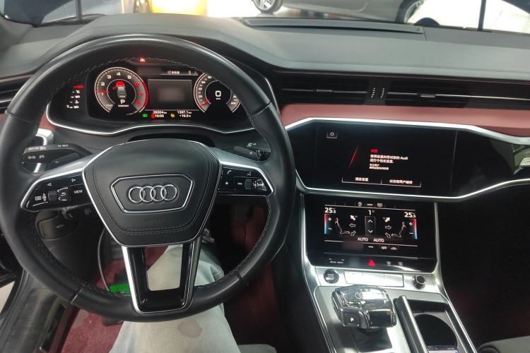 Used Audi A6L 2024 40 TFSI Luxury Dynamic Edition Center Console