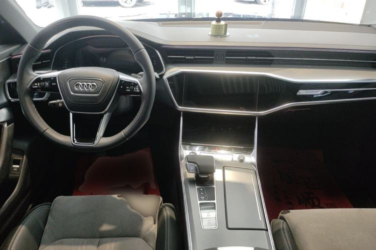 Used Audi A6L 2024 40 TFSI Luxury Dynamic Edition Center Console