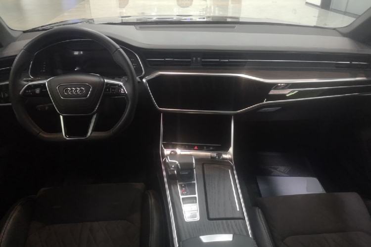 Used Audi A6L 2024 55 TFSI quattro Prestige Dynamic Edition Center Console