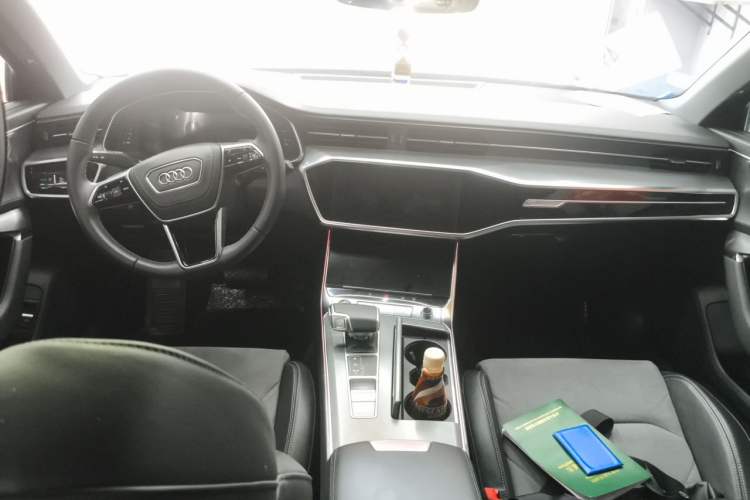 Used Audi A6L 2024 45 TFSI Prestige Dynamic Edition Center Console