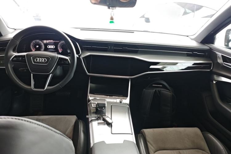 Used Audi A6L 2024 45 TFSI Prestige Dynamic Edition Center Console